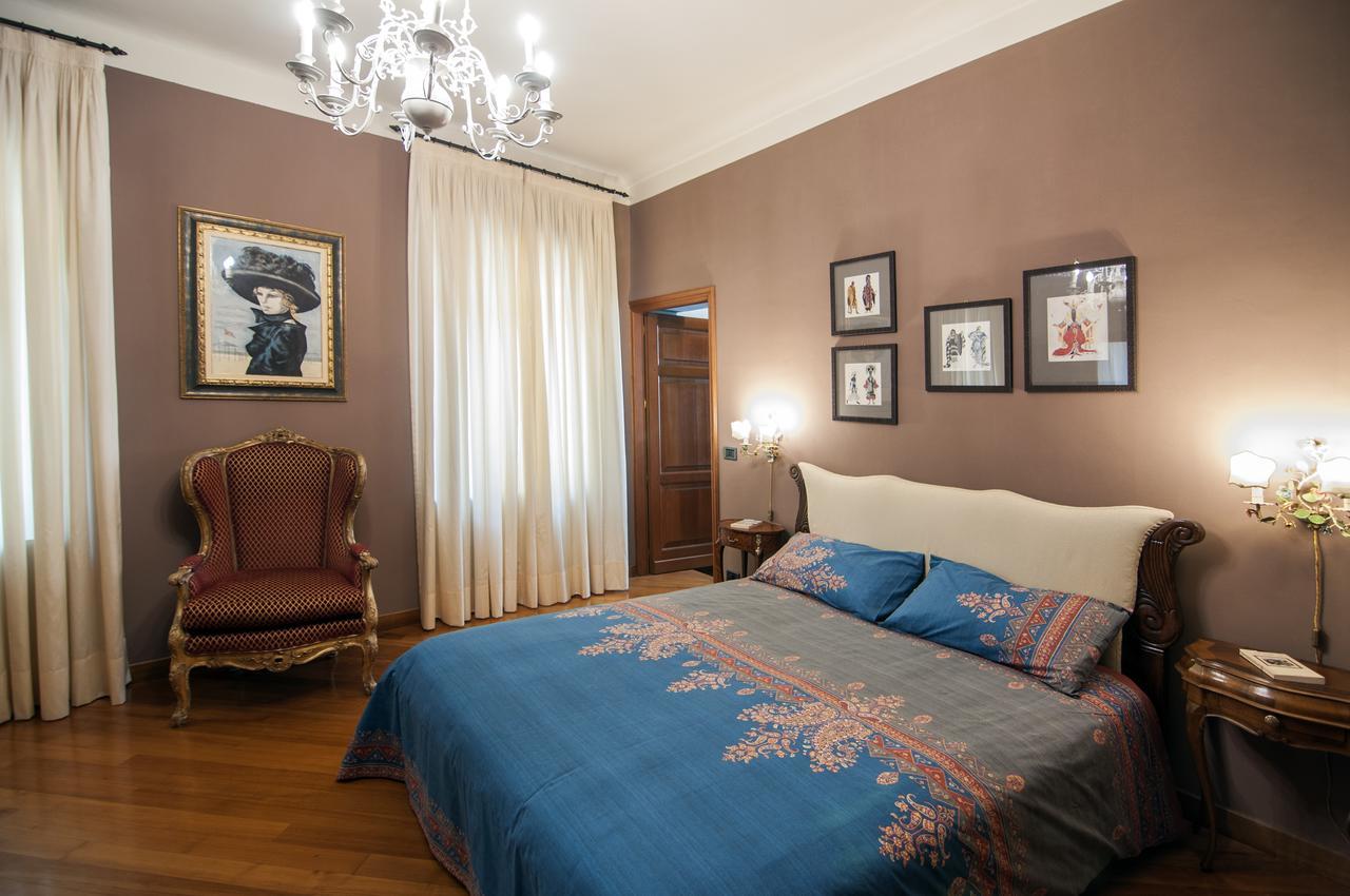 Casa Asso Di Coppe B&B Alba  Extérieur photo