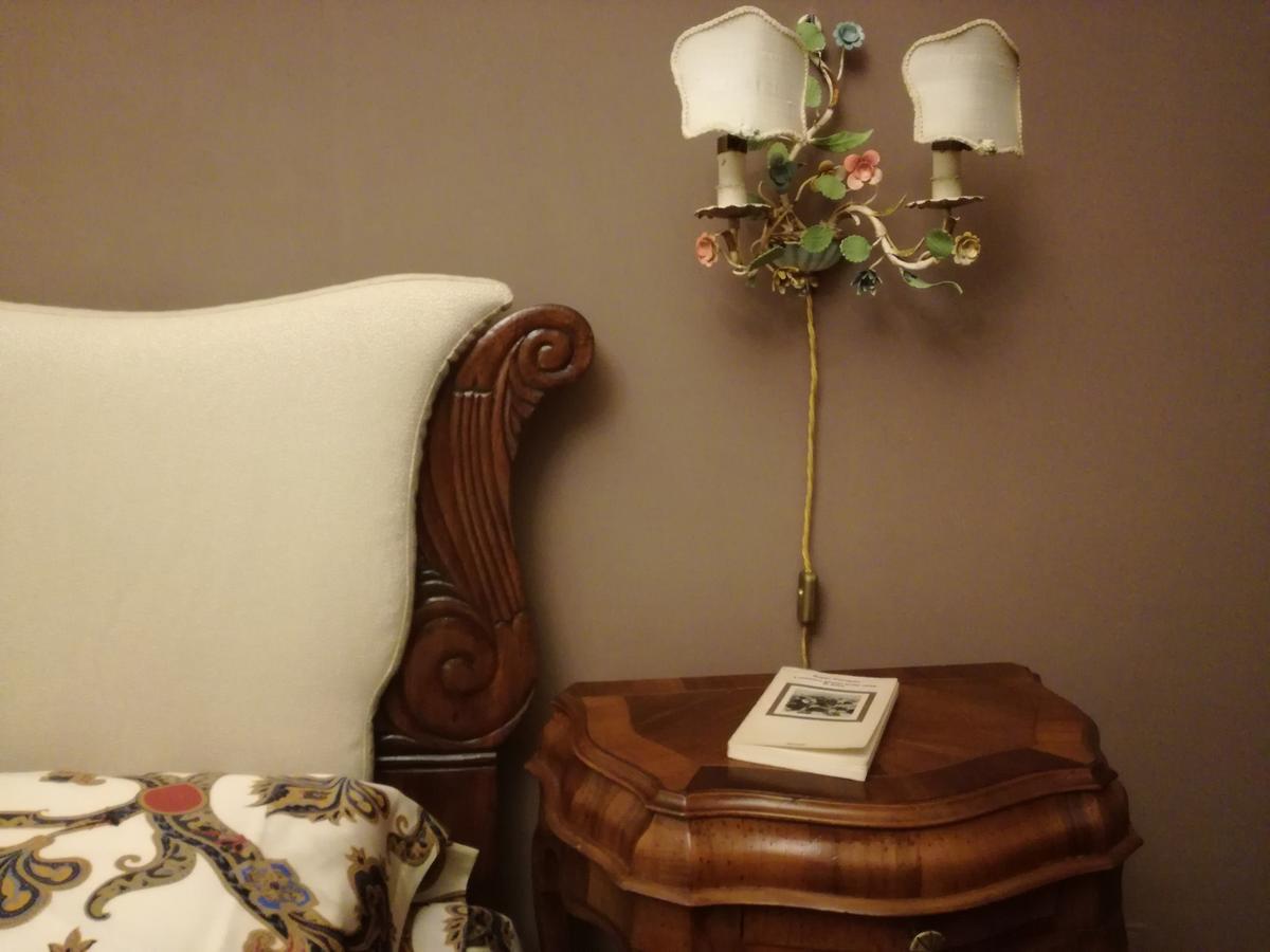 Casa Asso Di Coppe B&B Alba  Extérieur photo
