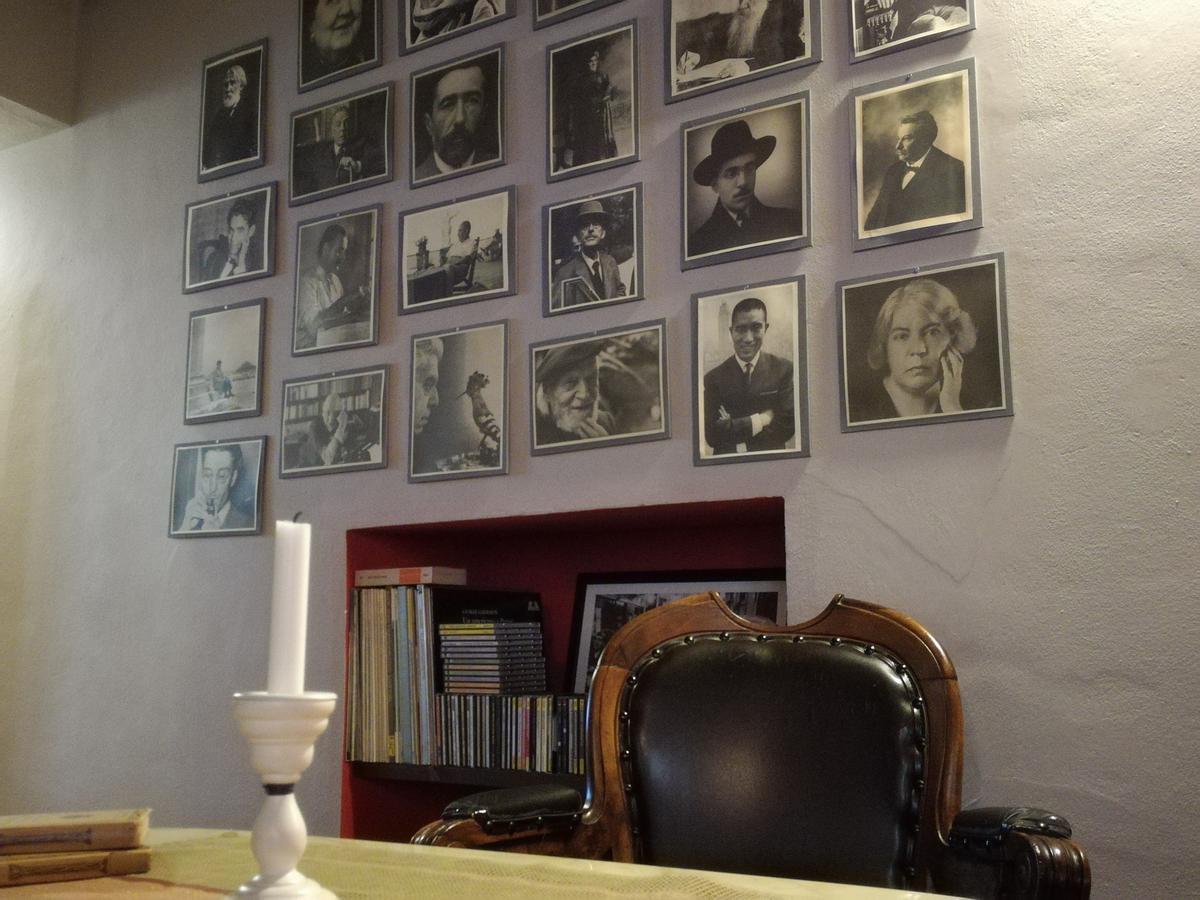 Casa Asso Di Coppe B&B Alba  Extérieur photo