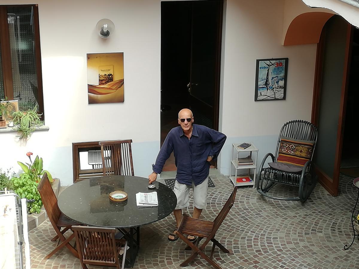 Casa Asso Di Coppe B&B Alba  Extérieur photo