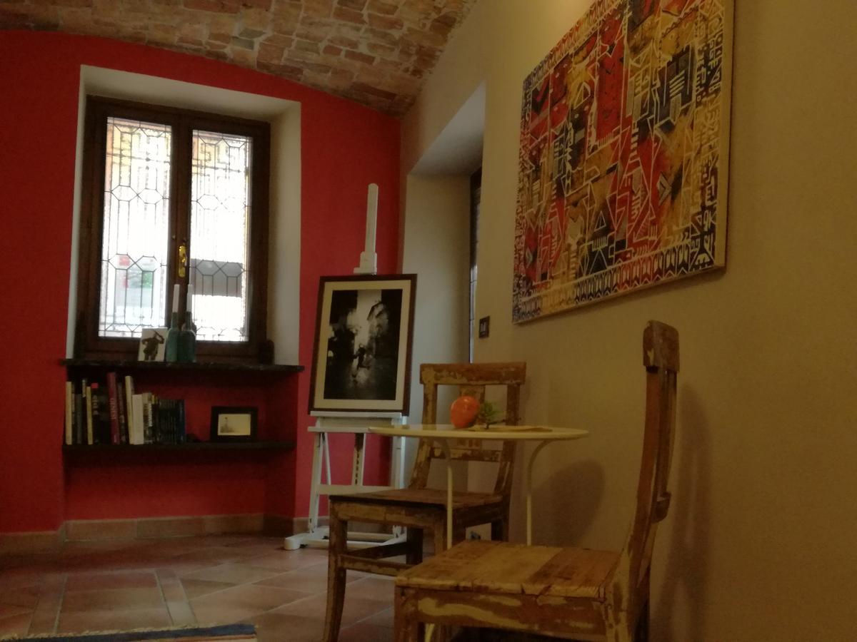 Casa Asso Di Coppe B&B Alba  Extérieur photo